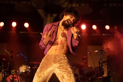 Raul Seixas (Ravel Andrade), raul seixas: eu sou, série globoplay<!-- NICAID(16066890) -->