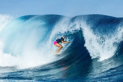 Tatiana Weston-Webb na etapa de Fiji do Circuito Mundial de Surfe — Foto: WSL / Matt Dunbar<!-- NICAID(15848164) -->