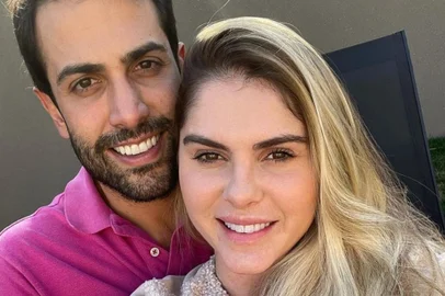 Bárbara Evans e Gustavo Theodoro<!-- NICAID(14880519) -->
