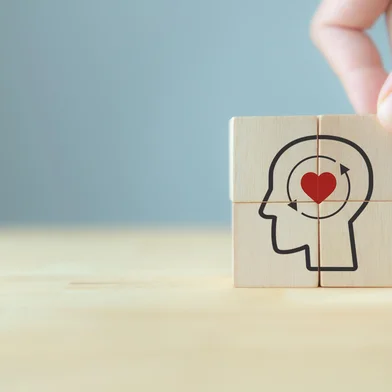 Empathy concept. The power of emotional intelligent, soft skill development. Empathy in the workplace, good leaders and managers to help company persevere through challenging time, favorable situationFonte: 566154533<!-- NICAID(15490519) -->