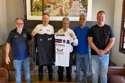 A Super Copa Gramado de Futsal e a Liga Nacional de Futsal (LNF) anunciam uma parceria estratégica que promete elevar o nível da competição realizada na charmosa cidade da Serra Gaúcha. A partir de 2026, a Super Copa Gramado será chancelada pela LNF e integrará o calendário oficial de competições da principal liga de futsal do país. <!-- NICAID(16003305) -->