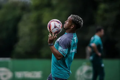 Treino do Juventude para o Gauchão 2026. Na foto, o atacante Juan Christian.<!-- NICAID(16215874) -->