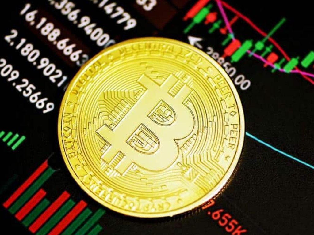Bitcoin em alta? Entenda como funciona essa moeda | Atlântida