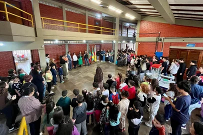 Ajuris ajuda na recuperação de 27 escolas atingidas pela enchente. A segunda etapa do projeto foi marcada pela retomada das aulas na Escola Estadual de Ensino Fundamental Álvaro Moreyra, em Canoas, onde a água chegou próxima do telhado.<!-- NICAID(15833197) -->
