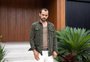 "A falta de pudor do comediante e do vilão aproxima essas figuras", diz Eduardo Sterblitch, protagonista de "Os Outros"