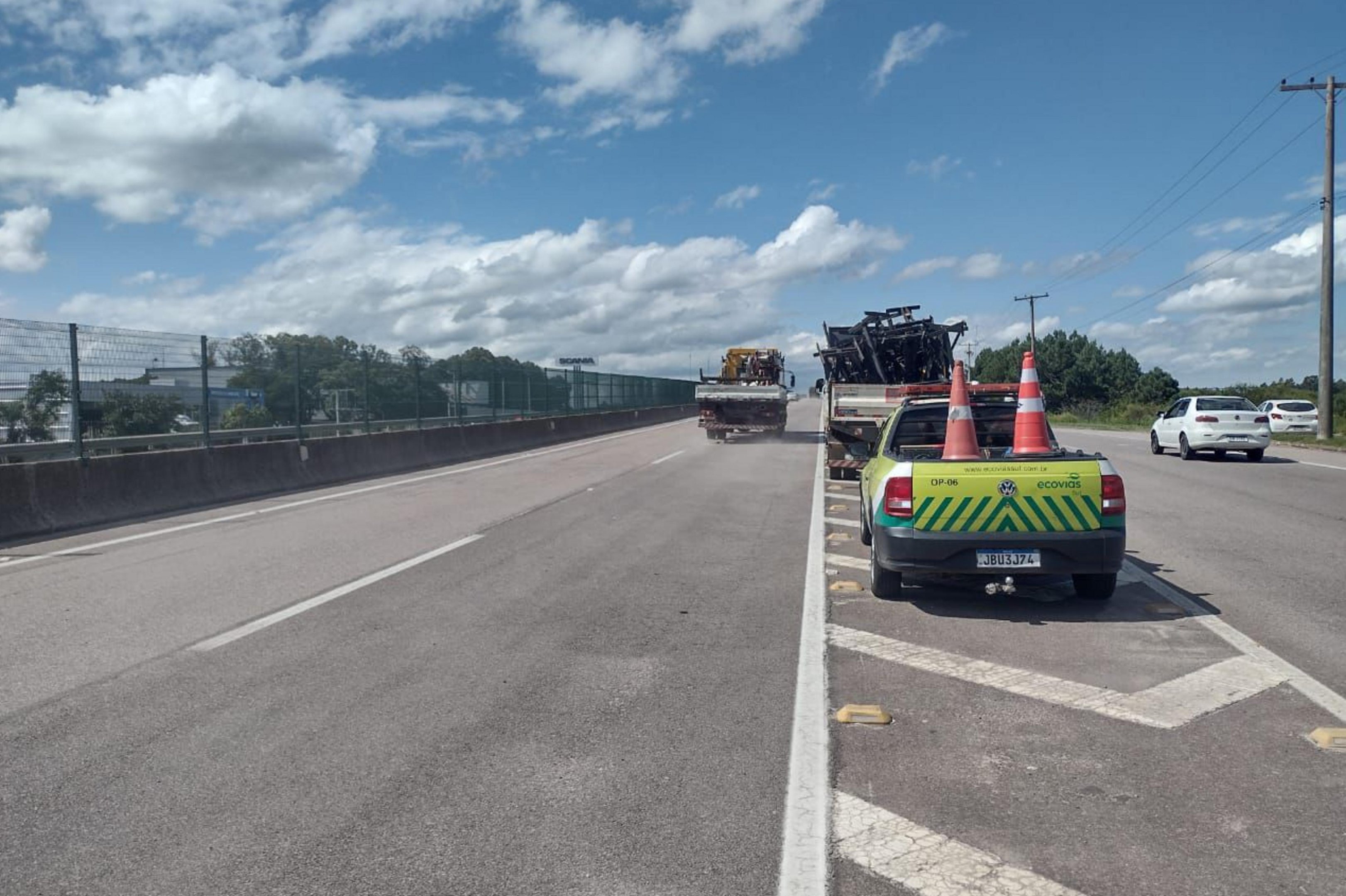 Viaduto da 25 de Julho &eacute; liberado para tr&aacute;fego na BR-116, em Pelotas