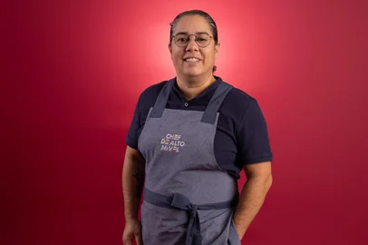 A chef de cozinha gaúcha Arika Messa participa do reality show Chef de Alto Nível da TV Globo. É professora do Senac Gramado e vive em Canela, na Serra.<!-- NICAID(16094639) -->
