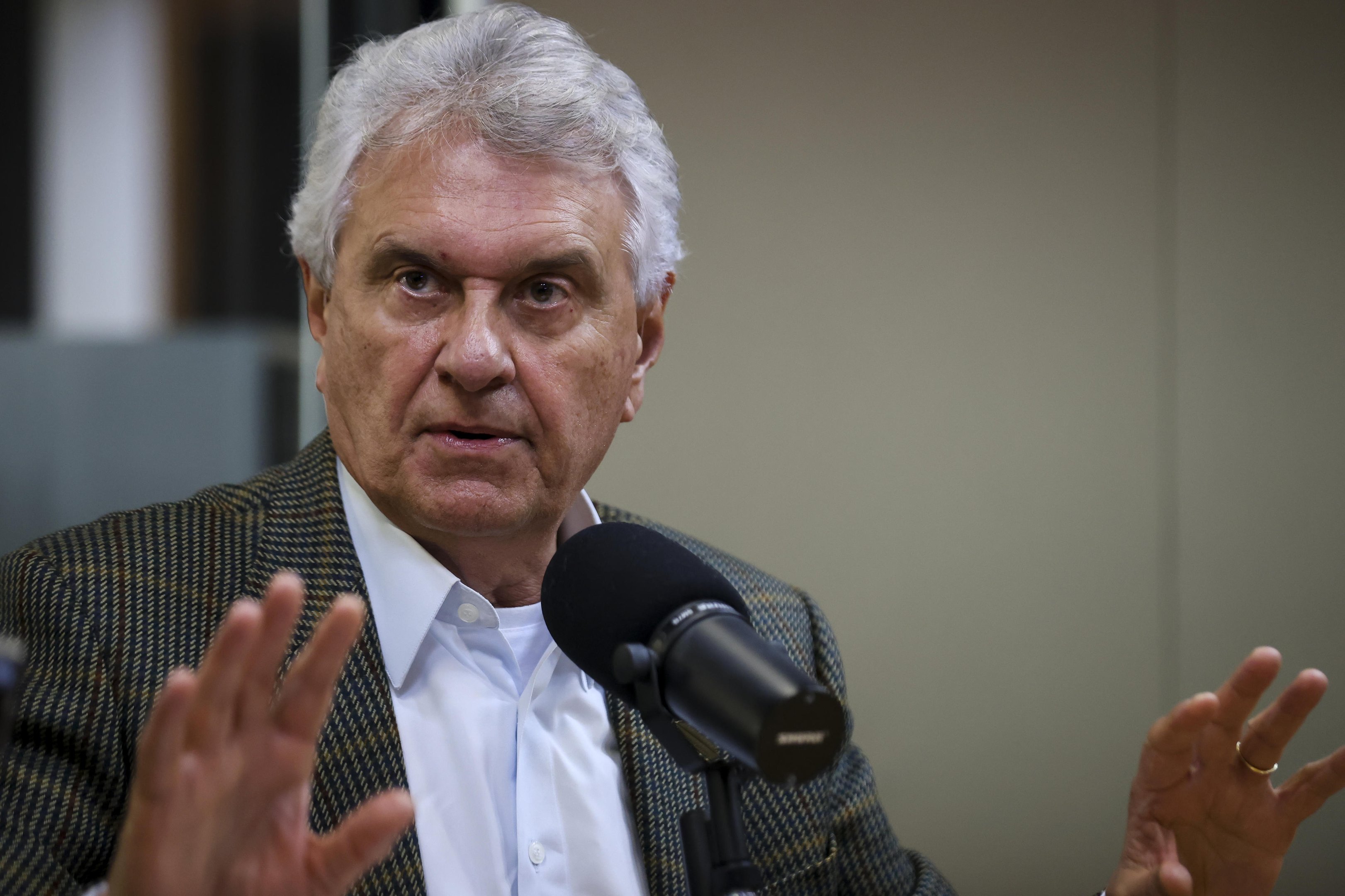 "Lula n&atilde;o tem coragem de cortar na carne", diz Caiado sobre alta taxa de juro do pa&iacute;s