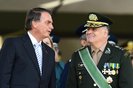 Brazilian President Jair Bolsonaro (L) and Army Commander General Marco Antônio Freire Gomes talk during the celebration of Soldier's Day at the Army headquarters in Brasilia, on August 25, 2022. (Photo by EVARISTO SA / AFP)Editoria: POLLocal: BrasíliaIndexador: EVARISTO SASecao: defenceFonte: AFPFotógrafo: STF<!-- NICAID(15675049) -->