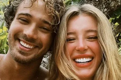 Duda Reis e André Luiz Frambach assumem namoro<!-- NICAID(15008582) -->