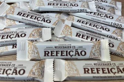 Refeição, chocolate da Neugebauer<!-- NICAID(16064707) -->