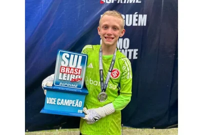 goleiro Matheus Becker do Inter