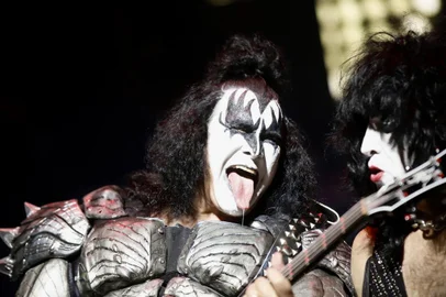 PORTO ALEGRE, RS, BRASIL, 26.04.2022: Banda Kiss em apresentação na Arena do Grêmio, em Porto Alegre Foto: Camila Hermes/Agencia RBS<!-- NICAID(15079073) -->