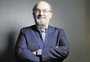 Rodrigo Lopes: esfaqueado nos EUA, Salman Rushdie enfureceu o Islã no final dos anos 1980 com o livro "Versos Satânicos"