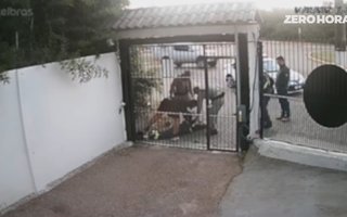 Imagens mostram abordagem após a qual homem ficou em coma, em Guaíba.