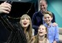 Príncipe William comemora aniversário em show de Taylor Swift
