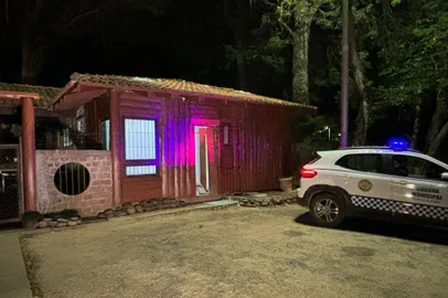 Dois homens são presos suspeitos de furtar sede administrativa da Guarda Municipal na Redenção<!-- NICAID(15904671) -->