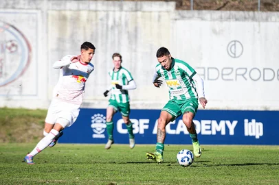Juventude X Bragantino pelo Brasileirão sub-20. Na foto, atacante João Trevisol.<!-- NICAID(16066404) -->