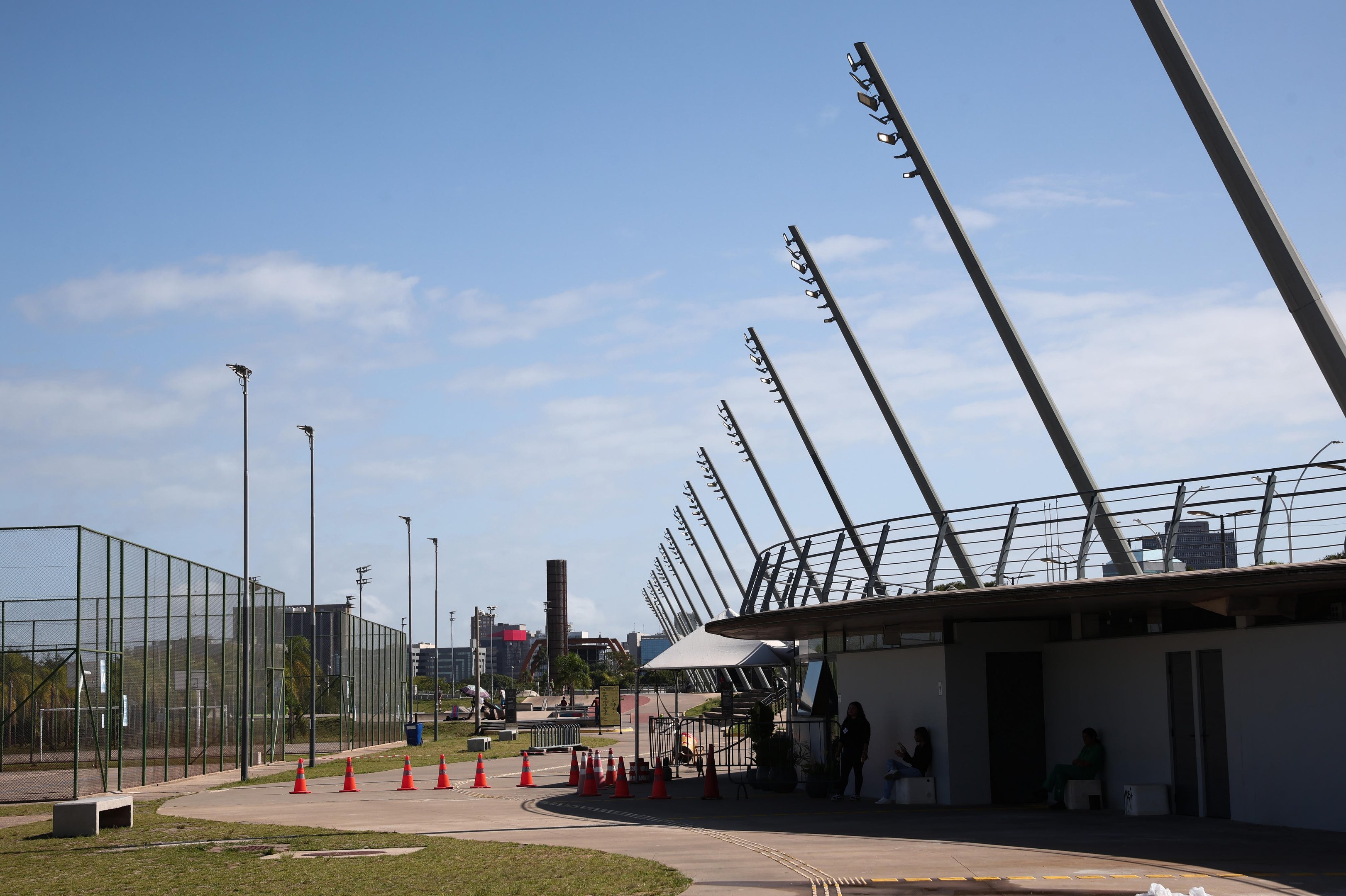 "Mais resiliente": com bares e banheiros reabertos, obra de recupera&ccedil;&atilde;o do trecho 3 da orla do Gua&iacute;ba &eacute; finalizada