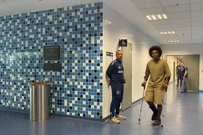 Como está o processo de recuperação de Willian no Grêmio<!-- NICAID(16144108) -->