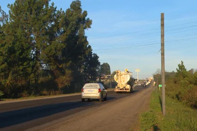 Dnit retira oito radares de velocidade na BR-285 em Passo Fundo<!-- NICAID(15786291) -->