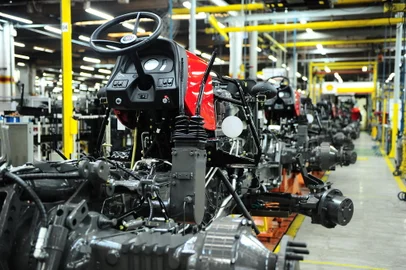 Tadeu Vilani / Agencia RBS CANOAS, RS, BRASIL - 26-05-2014- Evolução tecnológica de máquinas agrícola faz com que mecânicos se tornem consultores técnicos para solucionar problemas com equipamentos em lavouras (FOTO: TADEU VILANI/AGÊNCIA RBS)<!-- NICAID(10520771) -->