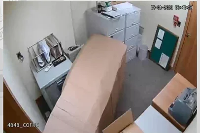 Polícia faz operação contra quadrilha que levou mais de meio milhão de Reais de agência bancária no Moinhos de Vento, em Porto Alegre<!-- NICAID(15386242) -->