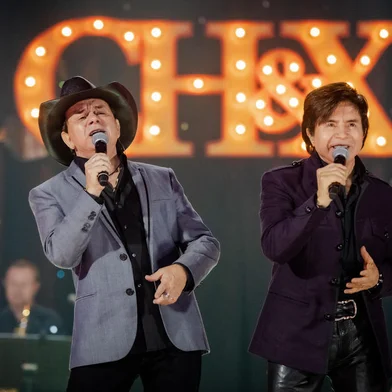 Especial Chitãozinho e Xororó 50 Anos de História<!-- NICAID(15111161) -->