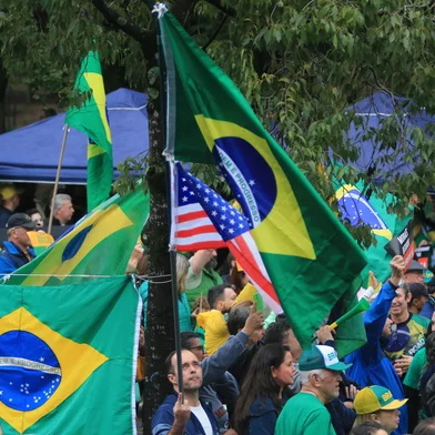 PORTO ALEGRE, RS, BRASIL, 03-08-2025: Atos a favor do ex-presidente Jair Bolsonaro realizados no Parcão, em Porto Alegre. Foto: Ronaldo Bernardi/Agência RBS<!-- NICAID(16093564) -->