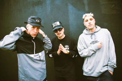 Haikaiss, um dos maiores grupos de rap nacional, se apresenta em Caxias do SulConsiderado um dos maiores grupos de rap do Brasil, o Haikaiss se apresentará no CCUBO Multipalco, na estação férrea em Caxias do Sul, no dia 30 de abril.Há 17 anos na estrada, Spvic, Spinardi e Qualy produziram seis álbuns de estúdio, além de terem realizado uma turnê internacional, passando pela Espanha, Portugal, Inglaterra e Irlanda.<!-- NICAID(15410832) -->