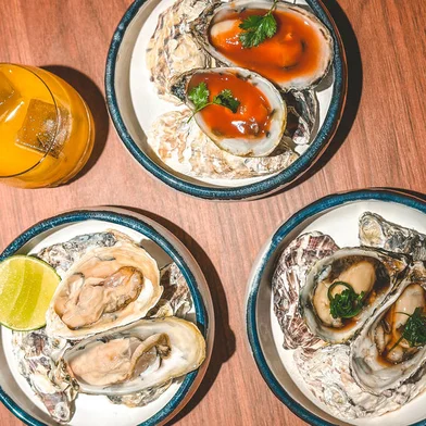 destemperados , solos costero , baixo barra , culinária latino-brasileira , ritual do mate , polvo , nhoque , camarão , entrecôte com batata, drinks, maracujá, tartar, ceviche, ostra<!-- NICAID(15457144) -->