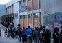 Sem doses para ampliar faixa etária, Porto Alegre mantém vacinação para população a partir dos 50 anos nesta terça