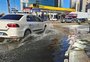 Ruas do bairro Praia de Belas, na Capital, têm acúmulo de água devido à alta do Dilúvio
