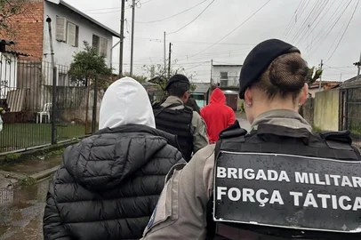 Polícia prende 12 em operação contra torcedores do Inter suspeitos de espancarem um gremista<!-- NICAID(16346142) -->