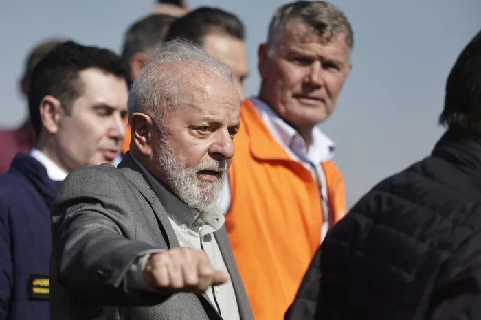 Lula segue para Arroio do Meio onde fará um pronunciamento.