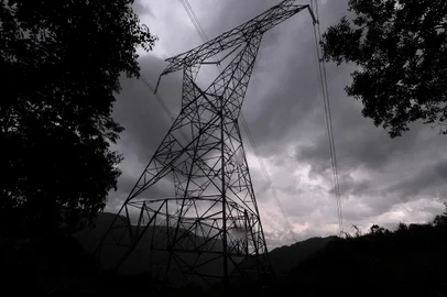 FARROUPILHA, RS, BRASIL, 22/11/2019 - Antena de transmissão de energia elétrica. (Marcelo Casagrande/Agência RBS)<!-- NICAID(14334883) -->