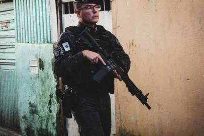 Batalhões de Choque fazem patrulhamento de áreas de risco nas principais cidades gaúchas