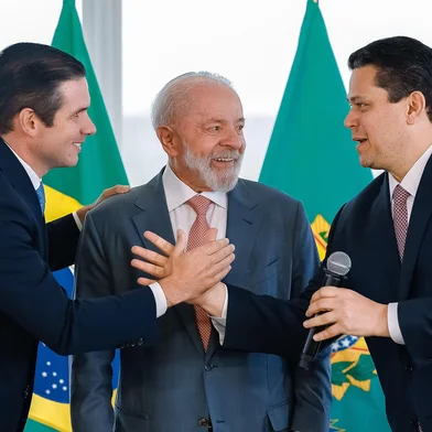 03.02.2025 - Presidente do Senado Federal, Senador Davi Alcolumbre, e Presidente da Câmara dos Deputados, Deputado Hugo Motta<!-- NICAID(15968066) -->