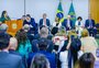 Lula assina projeto que custeia pagamento do piso da enfermagem