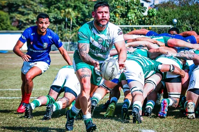 O Farrapos segue com uma campanha impecável no Super 12, o Campeonato Brasileiro de Rugby. No sábado (16), pela segunda rodada do Hexagonal, o time de Bento Gonçalves foi até Guarulhos e derrotou os paulistas do Pasteur por 43 a 13.<!-- NICAID(16103461) -->