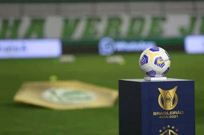 CAXIAS DO SUL, RS, BRASIL, 16/06/2021 - Juventude e palmeiras se enfrentam as 21h30 no estádio Alfredo Jaconi. Jogo válido pela quarta rodada da Série A do Brasileirão. (Marcelo Casagrande/Agência RBS)<!-- NICAID(14810964) -->