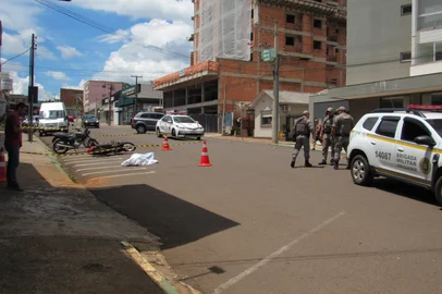 Dois homens são mortos a tiros no centro de Erechim<!-- NICAID(15981403) -->