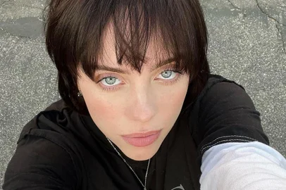 Billie Eilish é uma cantora dos Estados Unidos. <!-- NICAID(14986235) -->