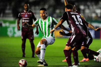 CAXIAS DO SUL, RS, BRASIL, 22/01/2026. Juventude x Caxias, clássico Ca-Ju nº 290 válido pelo Campeonato Gaúcho 2026 (Gauchão 2026) e realizado no estádio Alfredo Jaconi. (Porthus Junior/Agência RBS)<!-- NICAID(16209888) -->