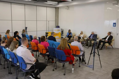 Educação do Amanhã Unisinos - Educação corportiva é tema de Zero Hora Talks<!-- NICAID(15923927) -->