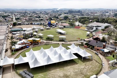 ESTEIO, RS, BRASIL, 25-08-2025: Intensos preparativos movimentam o Parque de Exposições Assis Brasil na semana que antecede a abertura da 48ª Expointer, a maior feira agropecuária da América Latina. Foto: Jefferson Botega/Agência RBS<!-- NICAID(16109463) -->