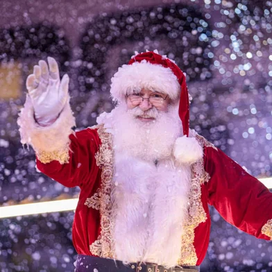 Morre Júlio Rodrigues, homem que interpretou o Papai Noel do Natal Luz por 26 anos<!-- NICAID(16287566) -->