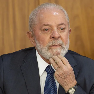 BrasÃ­lia (DF), 25/10/2023 - O presidente Luiz InÃ¡cio Lula da Silva participa de cerimÃ´nia de instalaÃ§Ã£o do Conselho da FederaÃ§Ã£o e dÃ¡ posse aos seus membros, no PalÃ¡cio do Planalto. Foto: Marcelo Camargo/AgÃªncia BrasilBrasília (DF), 25/10/2023 - O presidente Luiz Inácio Lula da Silva participa de cerimônia de instalação do Conselho da Federação e dá posse aos seus membros, no Palácio do Planalto. Foto: Marcelo Camargo/Agência BrasilLocal: BrasÃ­liaIndexador: Marcelo Camargo/AgÃªncia BrasilFonte: AgÃªncia Brasil/Empresa Brasil dFotógrafo: Reporter Fotografico<!-- NICAID(15578786) -->