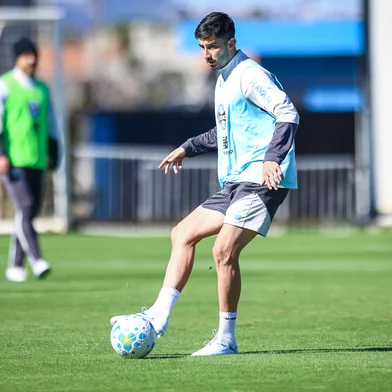 RS - FUTEBOL/ TREINO GREMIO 2026 - ESPORTES - Jogadores do Gremio realizam treino tÃ©cnico durante a manha desta terca-feira, no CT Luiz Carvalho, na preparaÃ§Ã£o para a partida valida pela Copa do Brasil 2026. FOTO: LUCAS UEBEL/GREMIO FBPA<!-- NICAID(16289123) -->