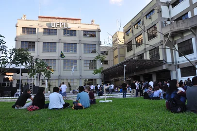 anglo<!-- NICAID(16222165) -->